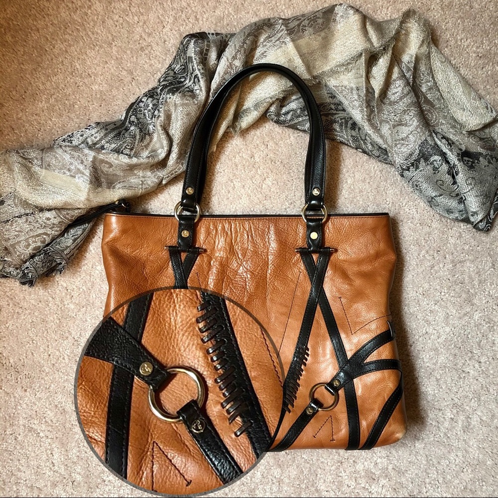 100% Genuine Leather Tre Vero Handbag
